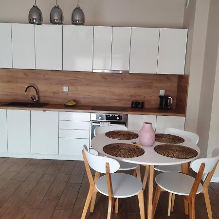 Zamiejska Modern Apartments Nowy Apartamentowiec Winda Słupsk Eksteriør bilde