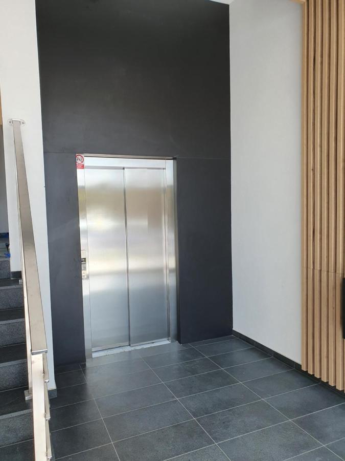 Zamiejska Modern Apartments Nowy Apartamentowiec Winda Słupsk Eksteriør bilde